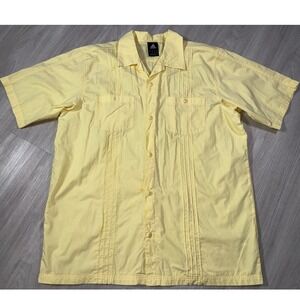 Adidas Mens XL Guayabera Short Sleeve Button Up Shirt Yellow Pintuck Pleated